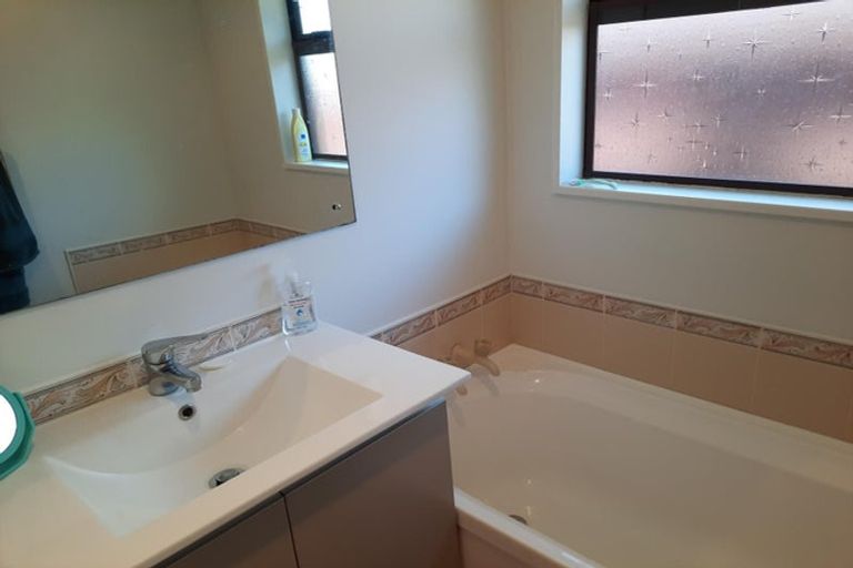 Photo of property in 3 Cranbrook Avenue, Burnside, Christchurch, 8053