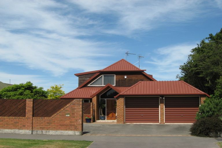 Photo of property in 20 Apsley Drive, Russley, Christchurch, 8042