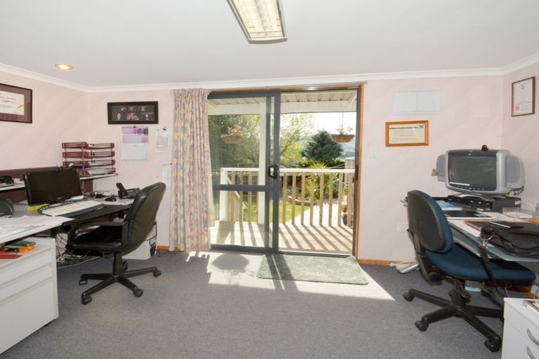 Photo of property in 73 Wakari Road, Halfway Bush, Dunedin, 9010