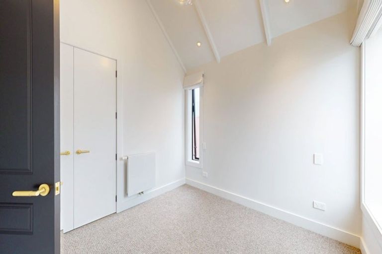 Photo of property in 9a Edge Hill, Mount Victoria, Wellington, 6011