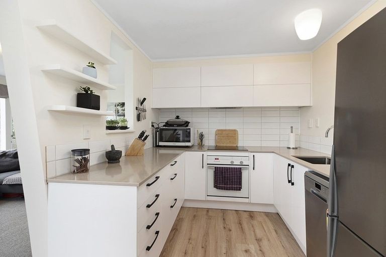 Photo of property in 3a Chancellor Way, Crofton Downs, Wellington, 6035