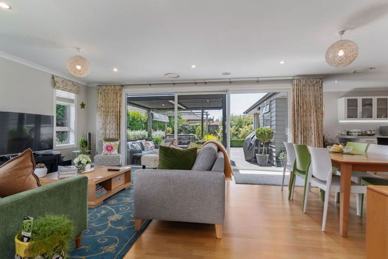 Photo of property in 59 Armstrong Avenue, Carterton, 5713