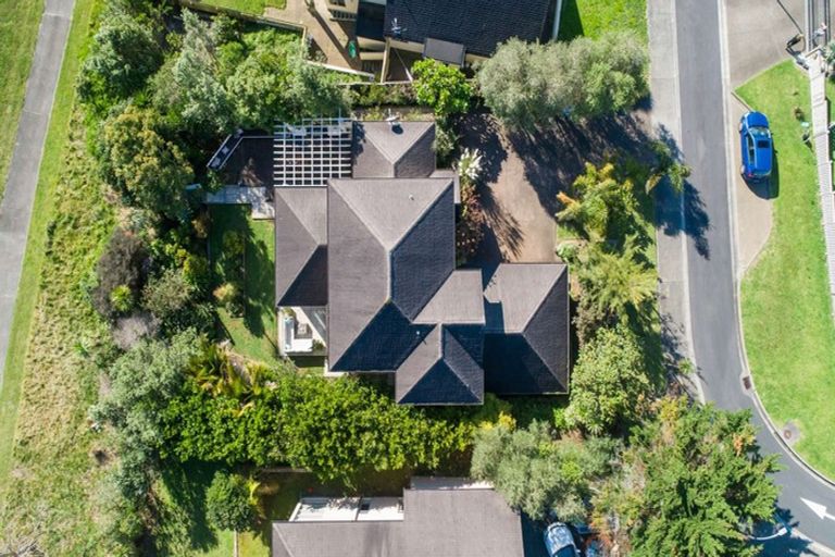 Photo of property in 35 Fingal Way, Gulf Harbour, Whangaparaoa, 0930