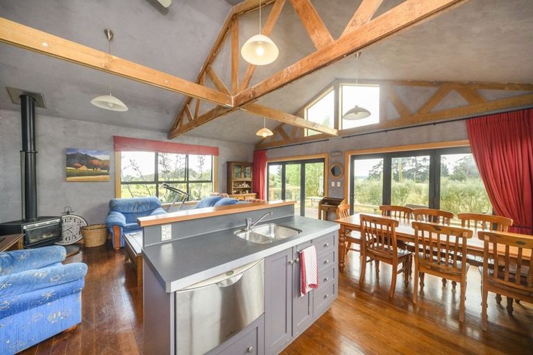 Photo of property in 156 Williams Road, Tokomaru, Palmerston North, 4474