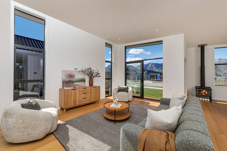 Photo of property in 7 Barton Street, Lake Hawea, 9382