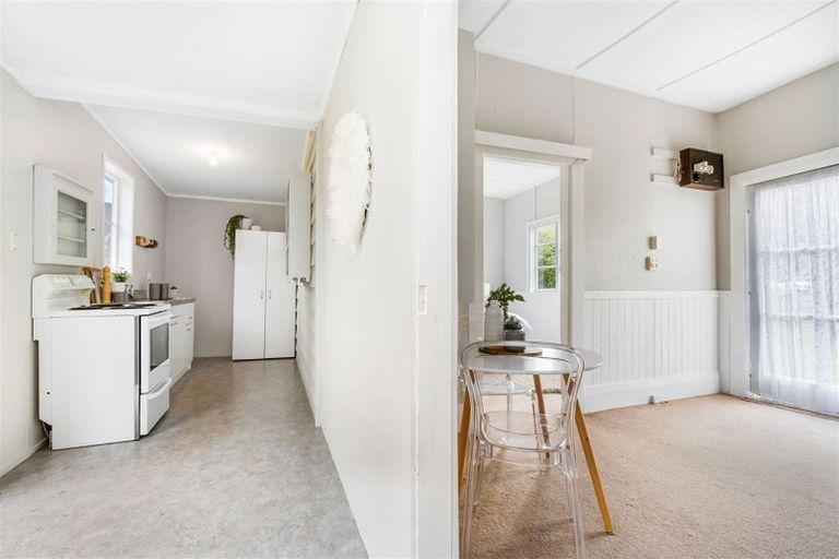 Photo of property in 74 George Street, Hikurangi, 0114