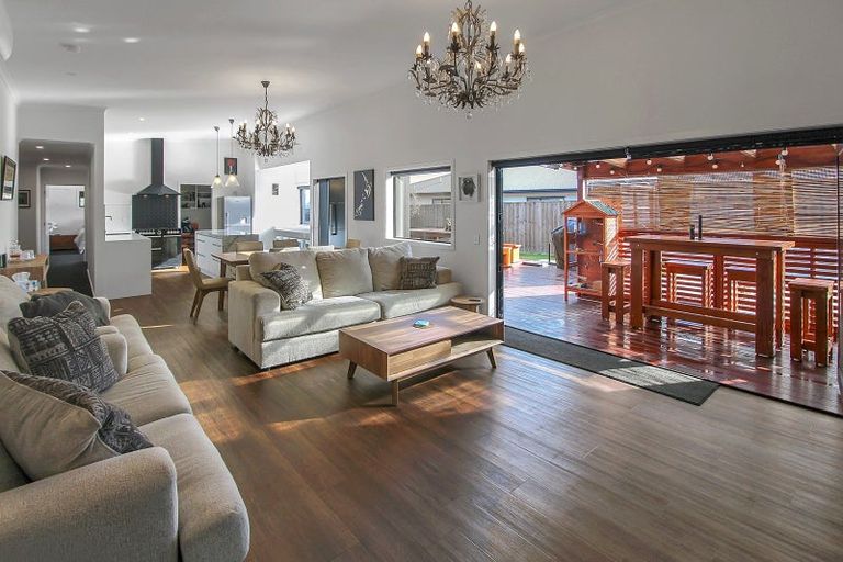 Photo of property in 20 Forbes Road, Foxton Beach, Foxton, 4815