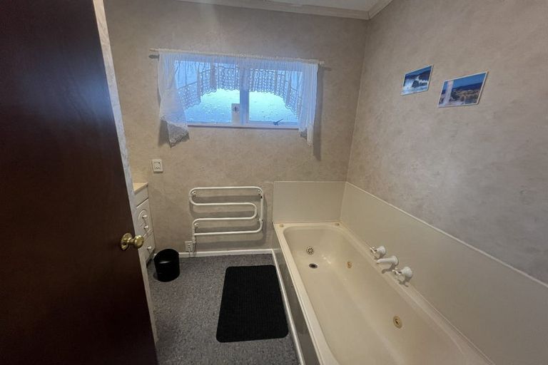 Photo of property in 31 Rimu Street, Levin, 5510