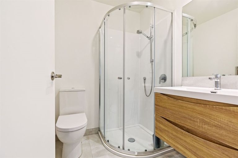 Photo of property in 136b Tiriwa Drive, Massey, Auckland, 0614