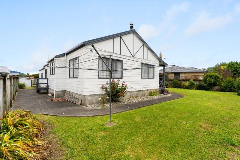 Photo of property in 18 Millhaven Place, Otaki, 5512