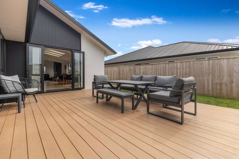 Photo of property in 27 Paul Way, Pokeno, 2402