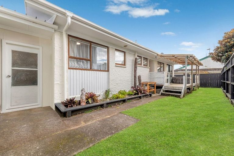 Photo of property in 1/9 Tina Place, Sunnyhills, Auckland, 2010