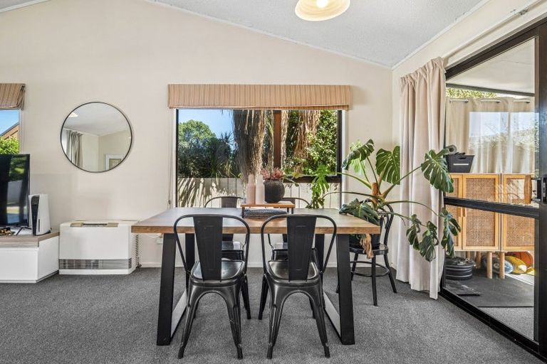 Photo of property in 62 Shepherd Road, Waipahihi, Taupo, 3330