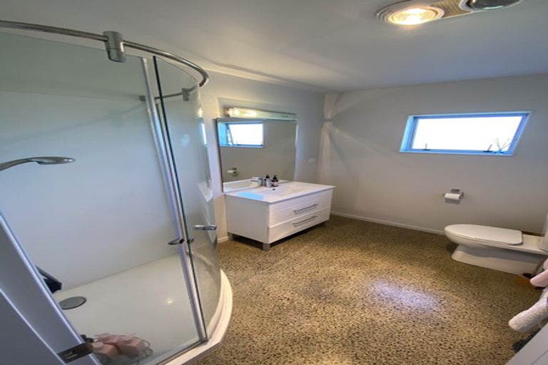 Photo of property in 10 Hoihere Drive, One Tree Point, 0118