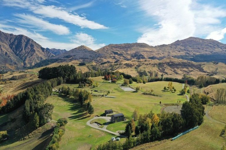 Photo of property in 62 Fitzpatrick Road, Dalefield, Queenstown, 9371