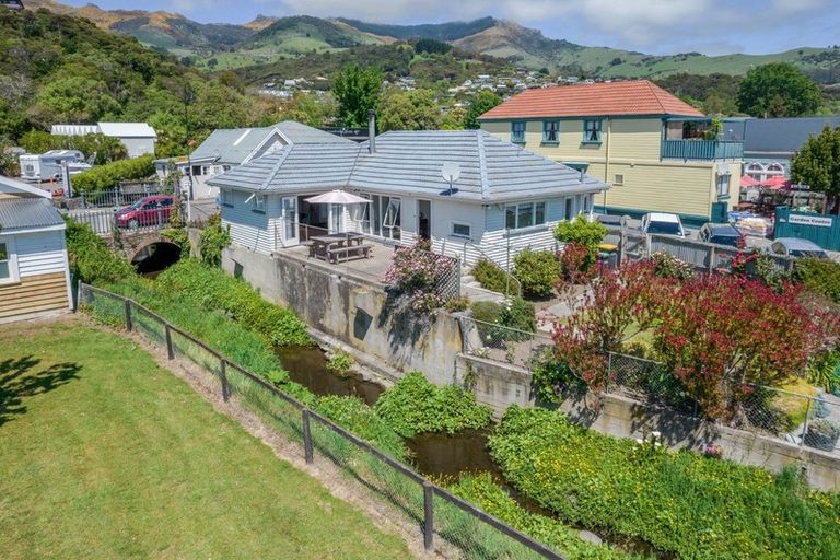 Photo of property in 56 Rue Lavaud, Akaroa, 7520
