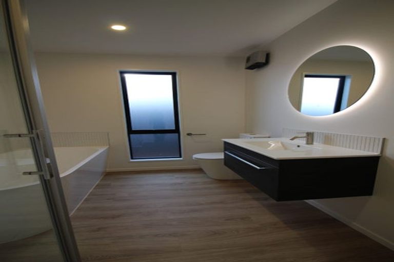 Photo of property in 12 Hiller Green Street, Halswell, Christchurch, 8025