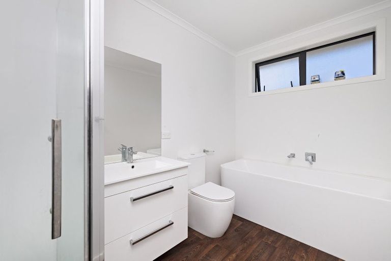 Photo of property in 2 Hauruia Way, Pyes Pa, Tauranga, 3112