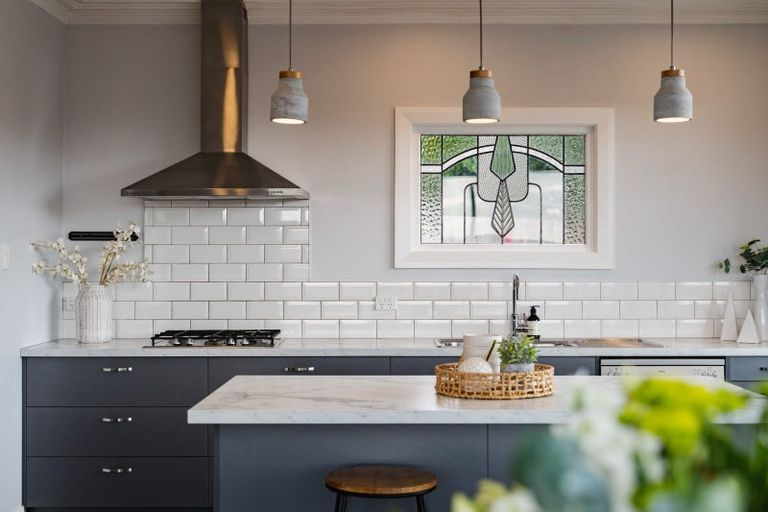 Photo of property in 11 Middleton Road, Kew, Dunedin, 9012