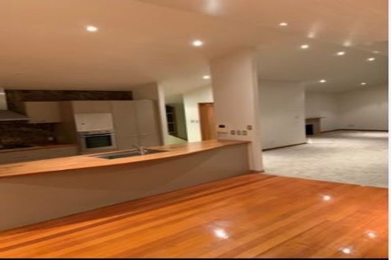 Photo of property in 1/94 Kitchener Road, Milford, Auckland, 0620