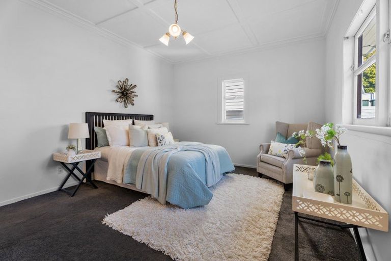 Photo of property in 13 Akarana Avenue, Mount Roskill, Auckland, 1041