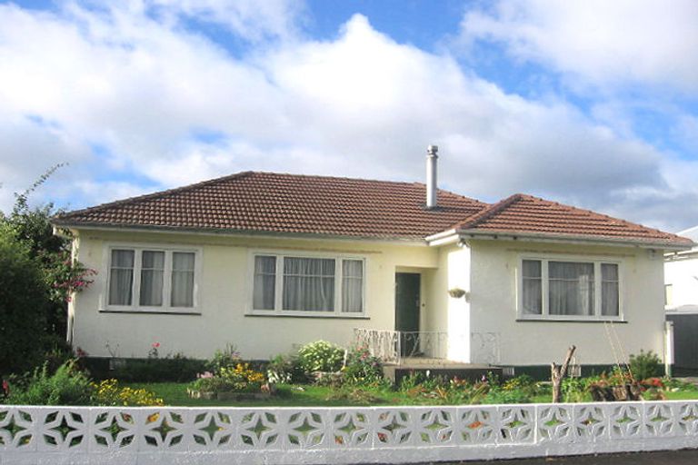 Photo of property in 31 Lyndhurst Street, Takaro, Palmerston North, 4412