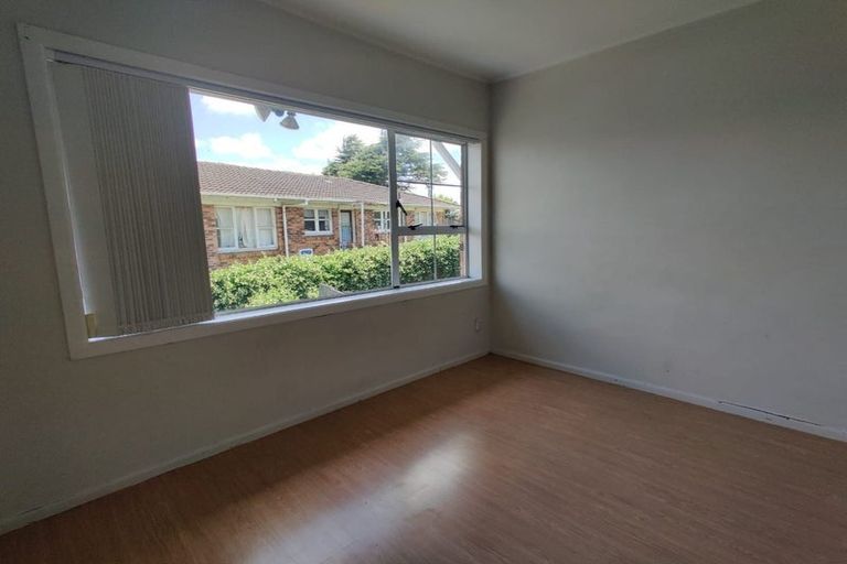 Photo of property in 1 Browns Road, Manurewa, Auckland, 2102