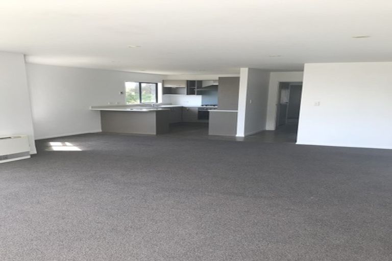 Photo of property in 19 Marjory Close, Broadmeadows, Wellington, 6035