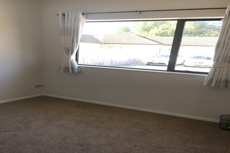 Photo of property in 67d Sabulite Road, Kelston, Auckland, 0602