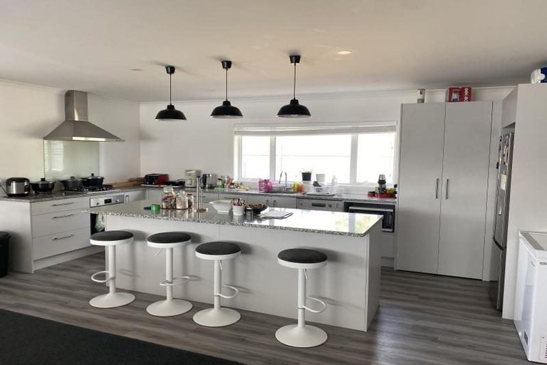 Photo of property in 67 Queen Charlotte Drive, Aotea, Porirua, 5024