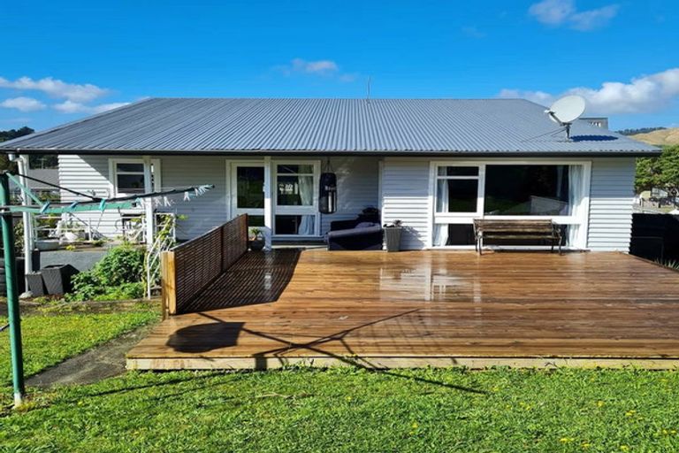 Photo of property in 53 Beaumaris Crescent, Ascot Park, Porirua, 5024