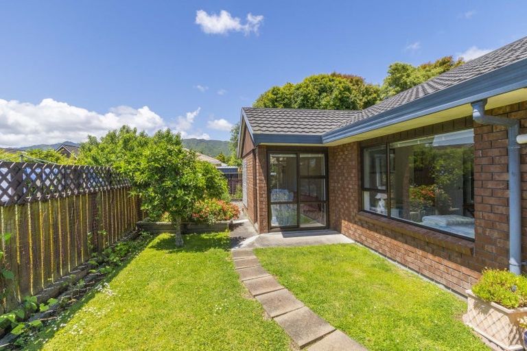 Photo of property in 349b Te Moana Road, Waikanae, 5036