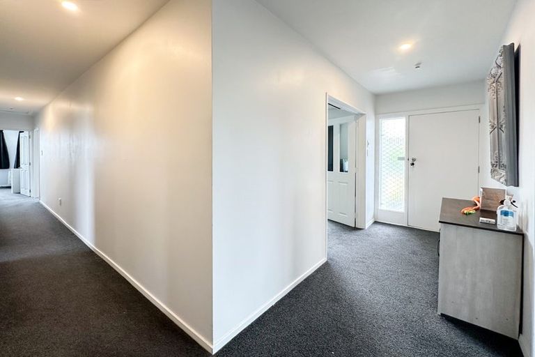 Photo of property in 68 Daniels Road, Redwood, Christchurch, 8051