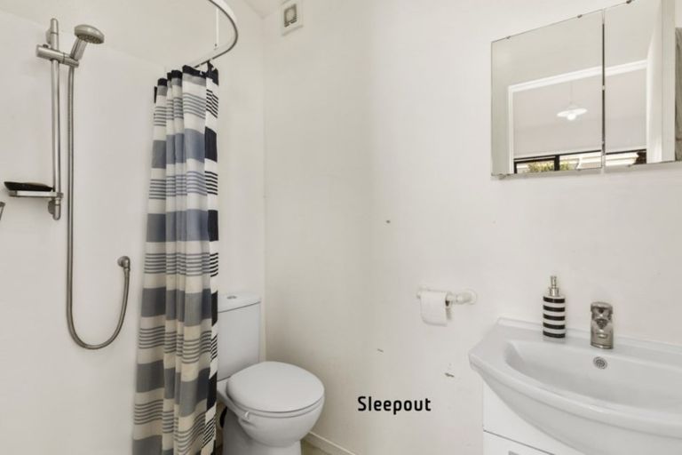 Photo of property in 5 Bay Street, Petone, Lower Hutt, 5012