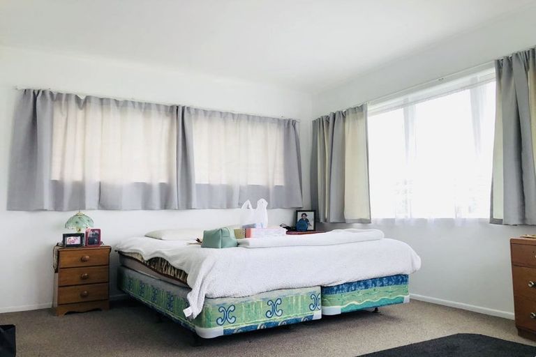 Photo of property in 119 Te Atatu Road, Te Atatu South, Auckland, 0610