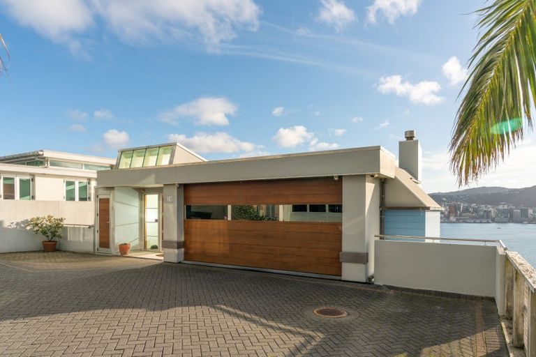 Photo of property in 20 The Crescent, Roseneath, Wellington, 6011