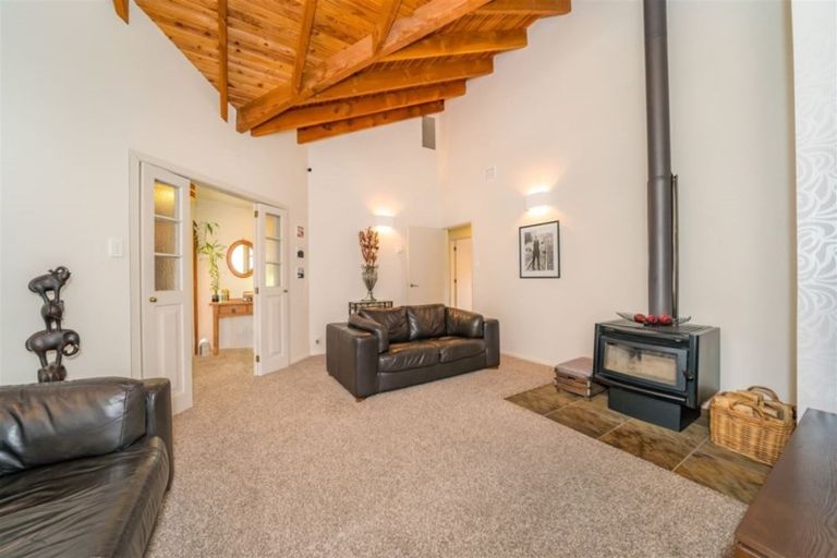 Photo of property in 88 Russells Road, Whitemans Valley, Upper Hutt, 5371