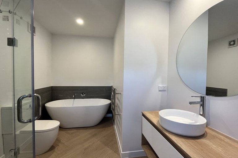 Photo of property in 4/8 Bennett Road, Pakuranga, Auckland, 2010