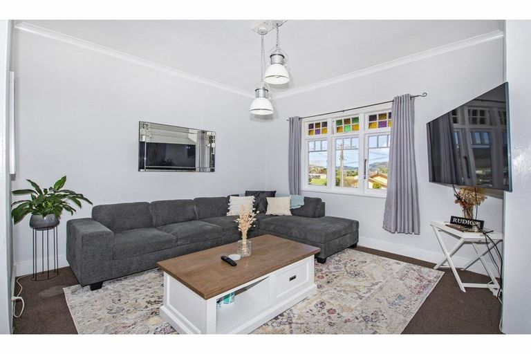 Photo of property in 4 Union Street, Hikurangi, 0114