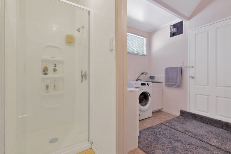 Photo of property in 18 Douglas Road, Amberley, 7410