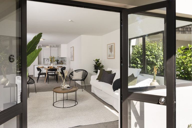 Photo of property in Norfolk Apartments, 7 Ramsgate Terrace, Mairangi Bay, Auckland, 0630