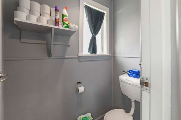 Photo of property in 23 Mangaoae Road, Te Karaka, 4091