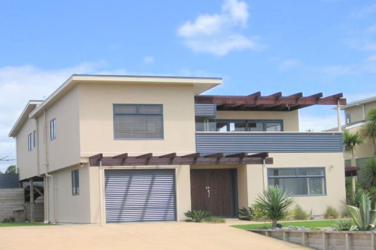 Photo of property in 154 Seaforth Road, Waihi Beach, 3611