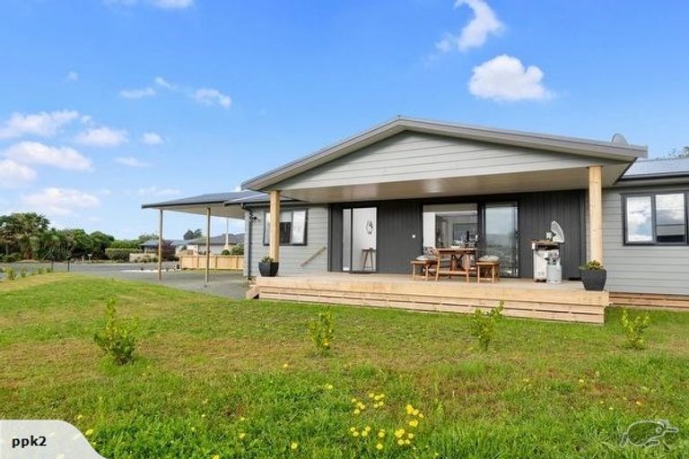 Photo of property in 10 Halyard Way, Mangawhai, 0505