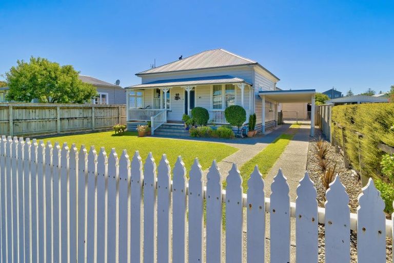 Photo of property in 81 Nelson Crescent, Napier South, Napier, 4110