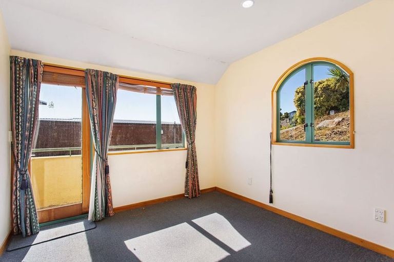 Photo of property in 5 Hatherly Lane, Mount Pleasant, Christchurch, 8081