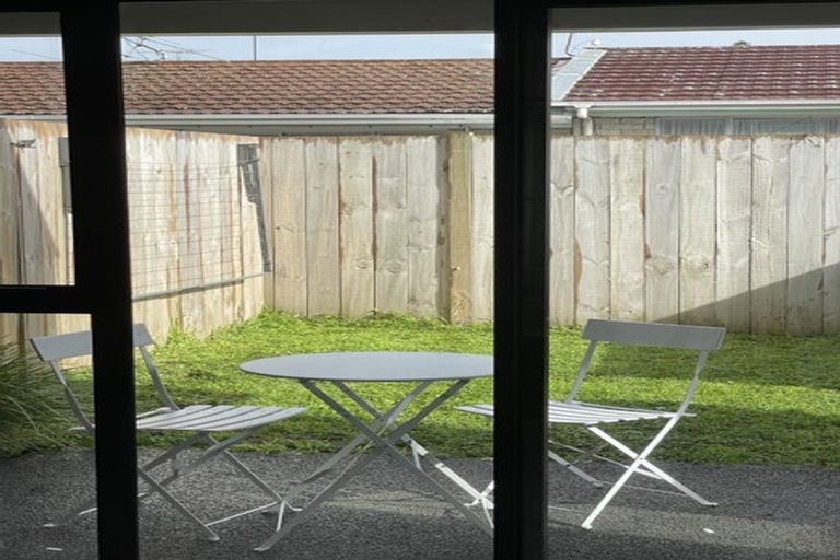 Photo of property in 10/129 St George Street, Papatoetoe, Auckland, 2025