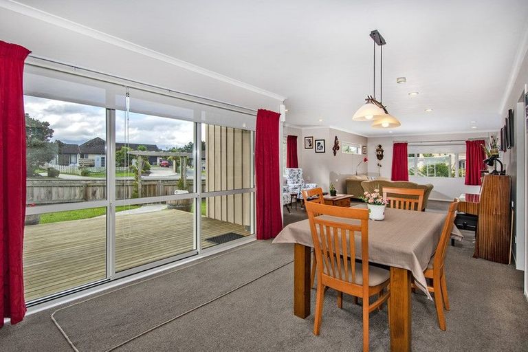 Photo of property in 8 Waitaha Place, Ruakaka, 0116
