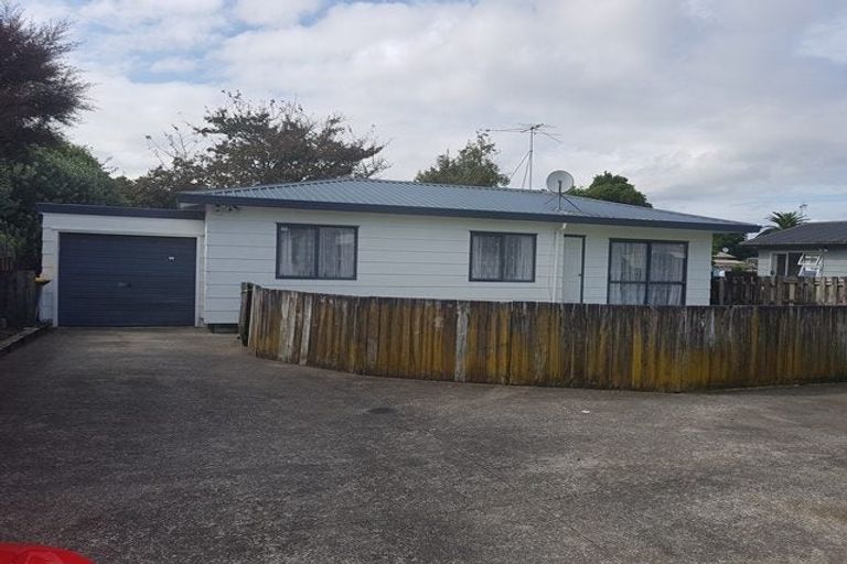 Photo of property in 2/7 Cambridge Road, Manurewa, Auckland, 2102