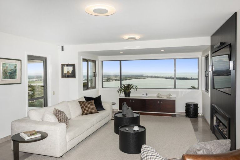 Photo of property in 5 Ophir Lane, Redcliffs, Christchurch, 8081